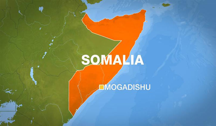6 killed as blasts rock Mogadishu near presidential palace