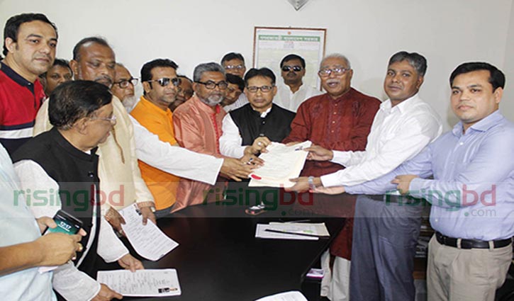 Khulna-4 by-polls: Salam Murshedy submits nomination paper