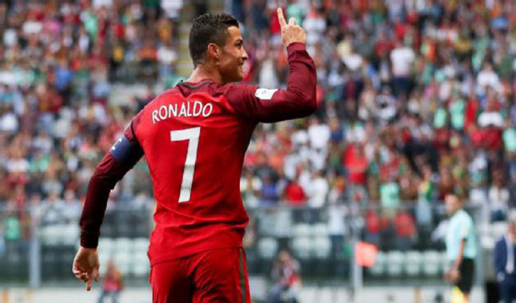Why Ronaldo wears number '7