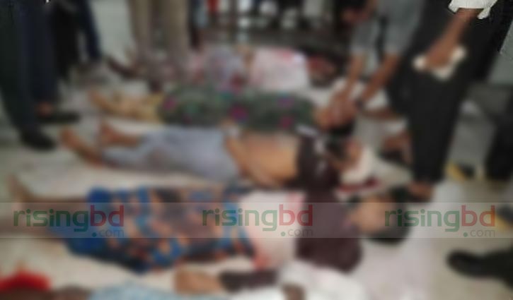 Bus-mahindra collision kills 6 in Barguna