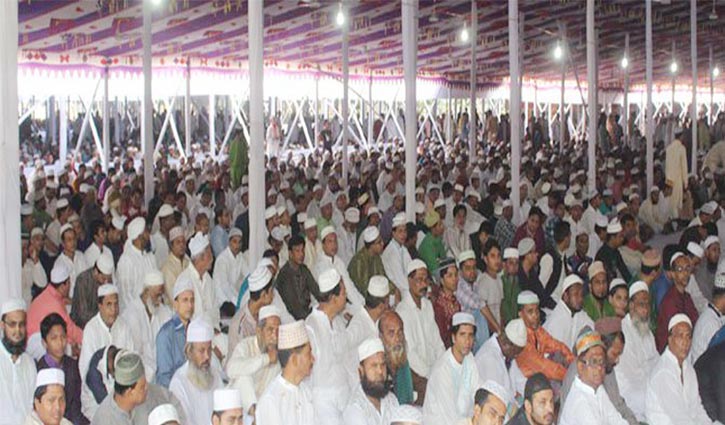 Eid Jamaat held at Sholakia amid tight security