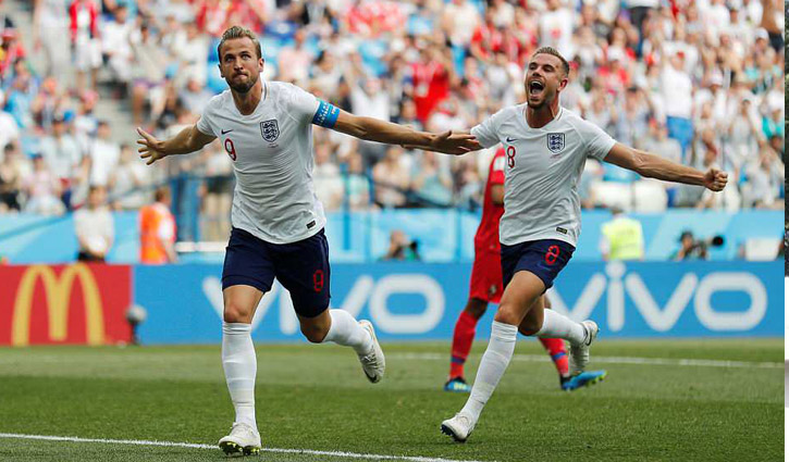 England beat Panama 6-1, through to knockout stage