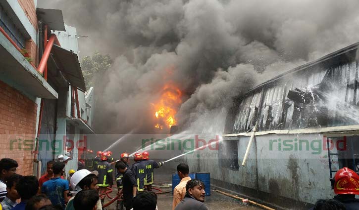 Factory catches fire in Gazipur