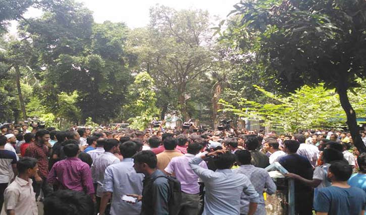 Quota protesters announce indefinite boycott of classes, exams