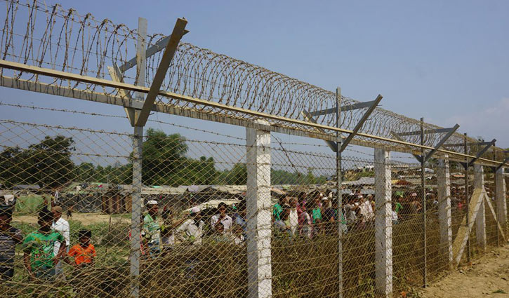 Rohingyas at zero line reject return