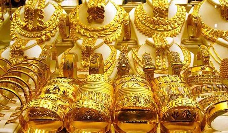 Gold price falls Tk 1,300 a bhori