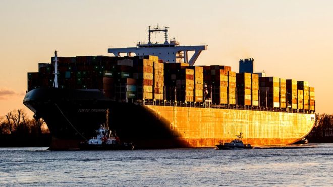 Shipping faces demands to cut CO2