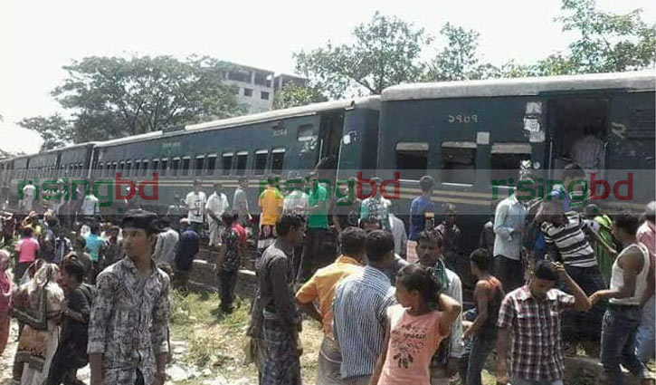 4 killed as train derails in Tongi