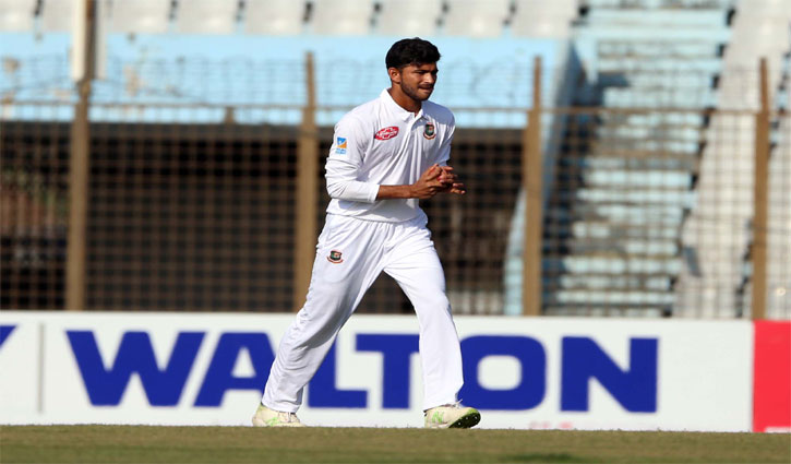 Nayeem hits world record on test debut