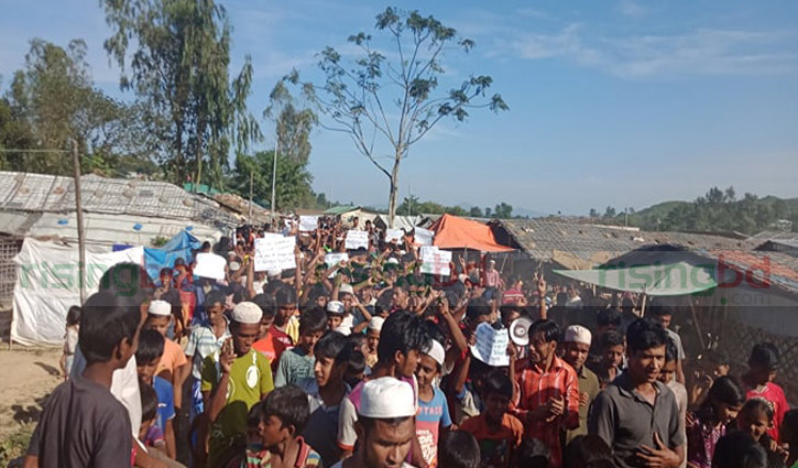 Rohingyas decline to go back, stage demo