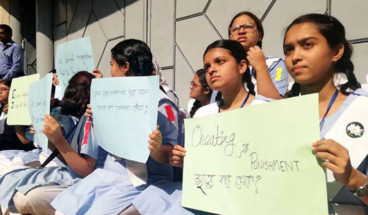 VNSC students continue demonstration