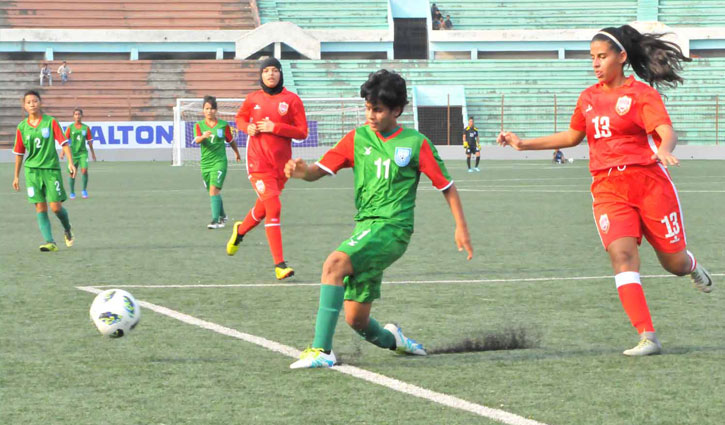 Bangladesh girls beat Bahrain by 10-0 goals
