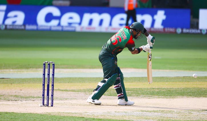 Bangladesh batting against Pakistan