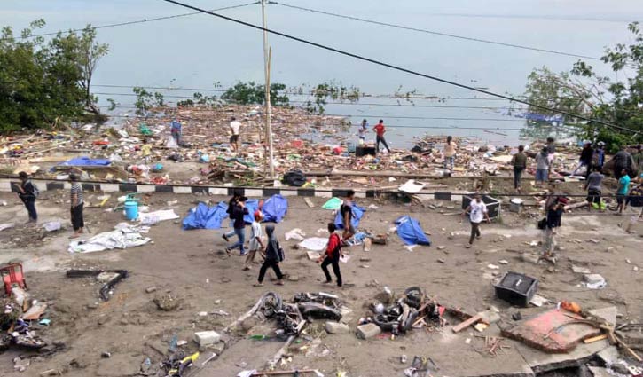 384 dead in Indonesia earthquake