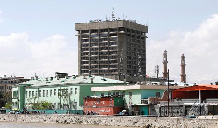 Explosion and gunfire near Afghan Info ministry building