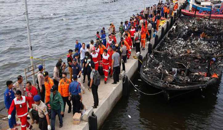 Seven killed in Indonesia ferry accident