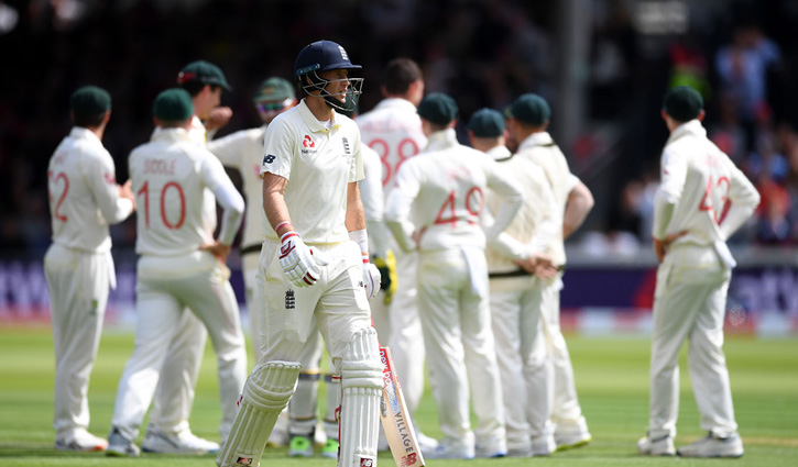 England 258 all out in second Ashes Test
