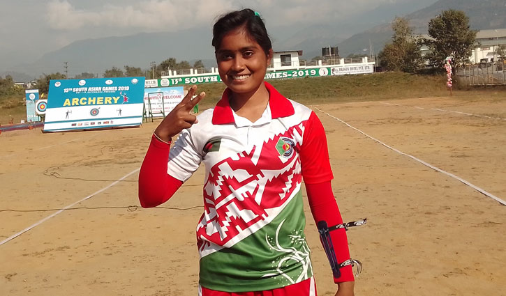 Girl who escaped from wedding stage wins hat-trick gold medal