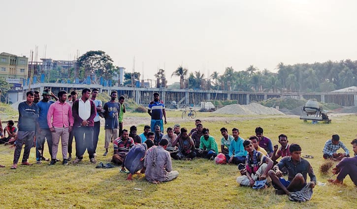 চাঁদা না দেয়ায় রাবির স্কুলের নির্মাণকাজ বন্ধ