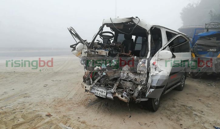 Two killed in Tangail road crash