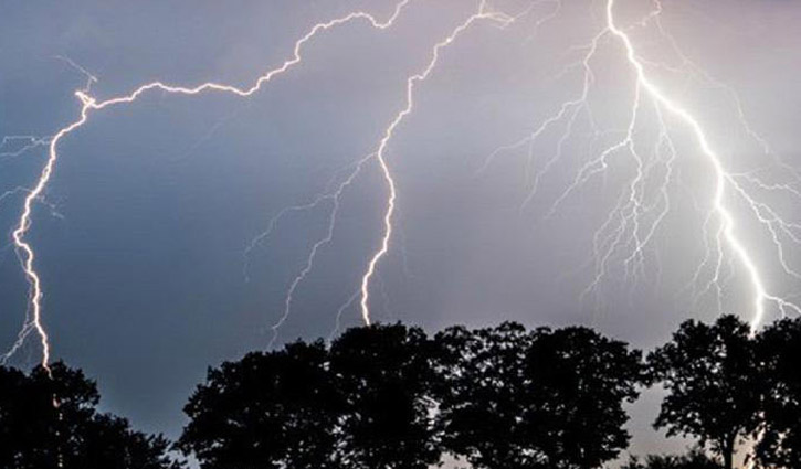 Lightning strikes claim 9 lives