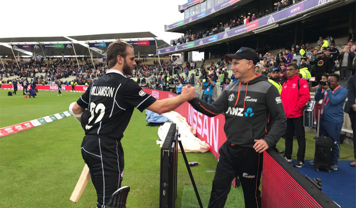 New Zealand beat South Africa by four wickets