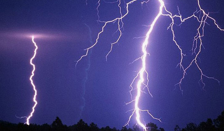 Lightning strikes kill 5 in Pabna