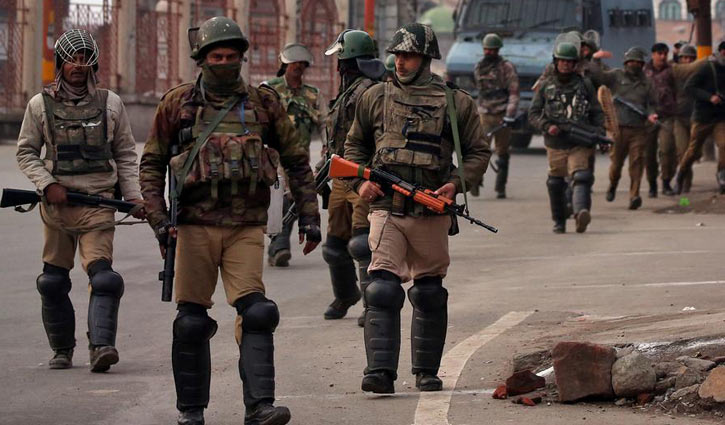 Five killed in Kashmir gun battle