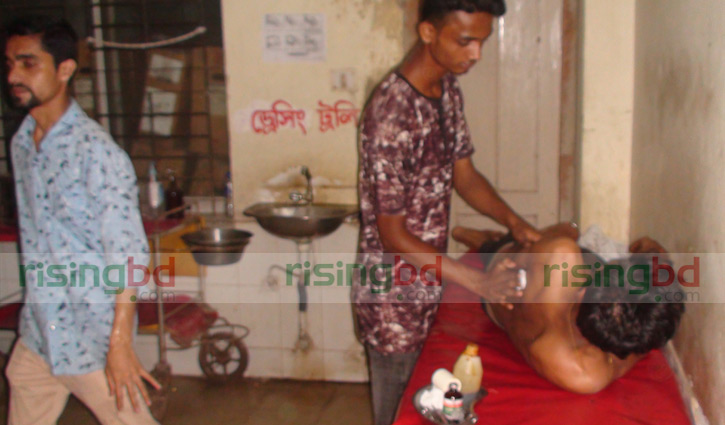 Swechachasebok League leader hacked in Laxmipur