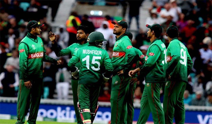 New Zealand beat Bangladesh by 2 wickets