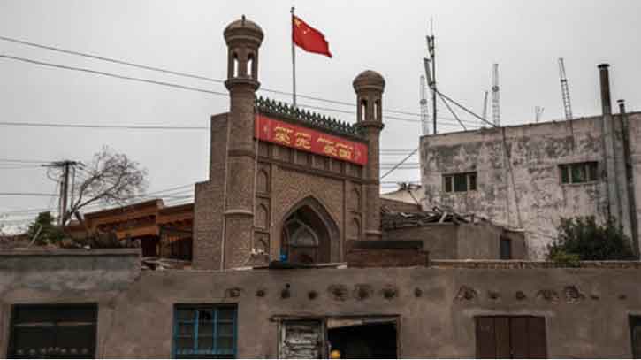 China destroys thousands of mosques in Xinjiang 