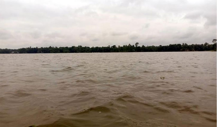 Jamuna water surges on Aricha point