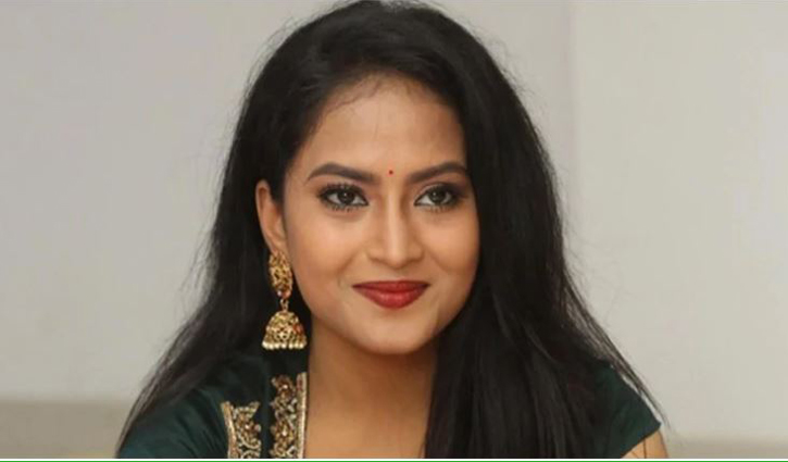 Telugu TV actor Sravani found dead