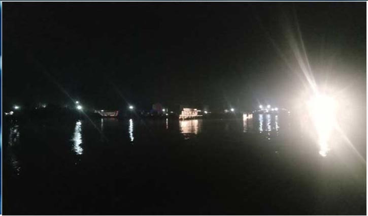 Ferry service on Paturia-Daulatdia route halted