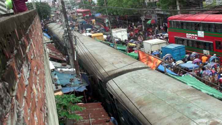 Rail Derailment: Dhaka-Narayanganj rail service halted