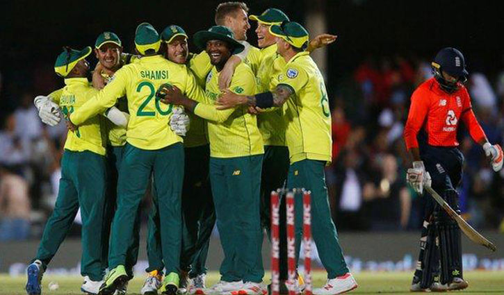 South Africa beat England by one run in T20 thriller