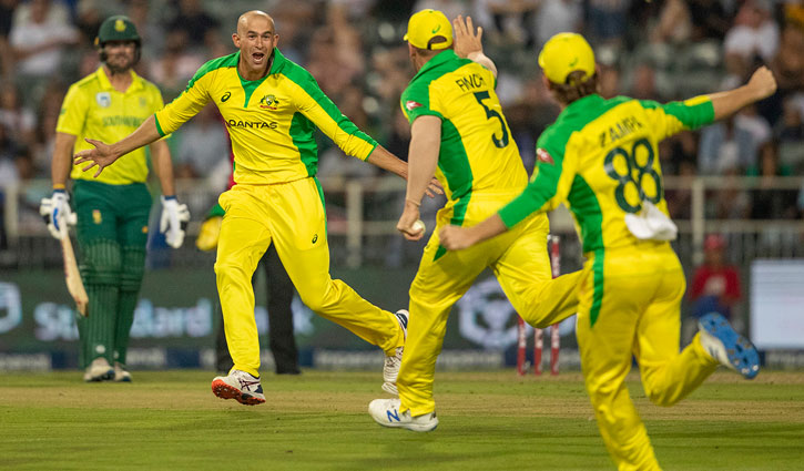 Agar hat-trick helps Australia thrash South Africa by 107 runs  