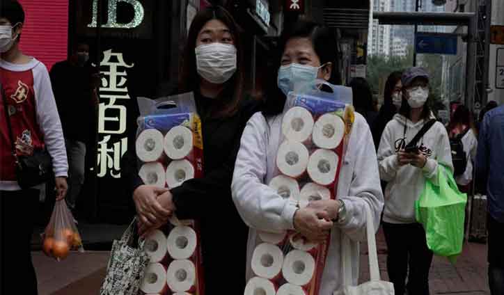 Armed gang steal ‘Toilet Rolls’ in Hong Kong