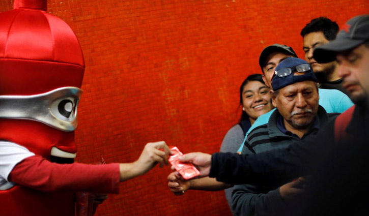 100,000 condoms distributed in Mexico ahead of Valentine's Day