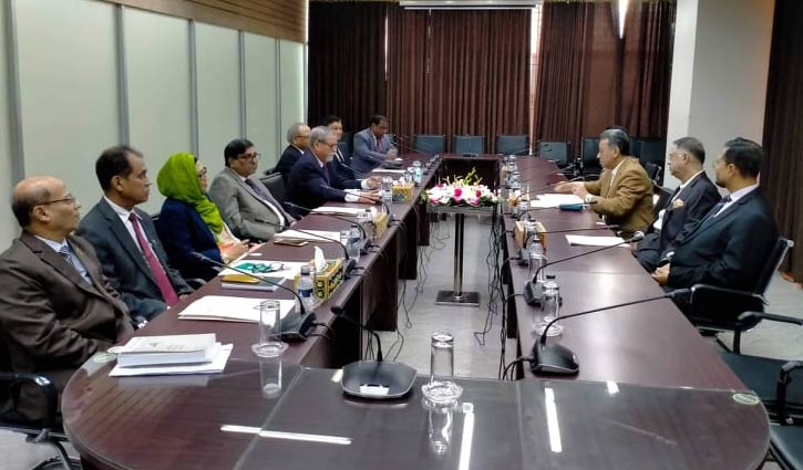 BNP holds meeting with EC