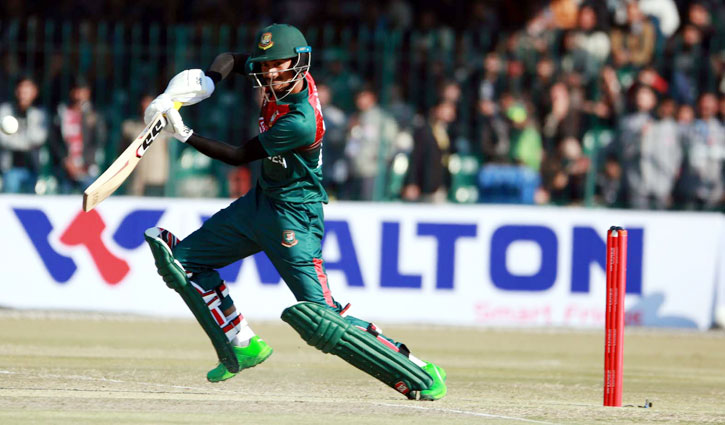 Pakistan beat Bangladesh by 5 wickets