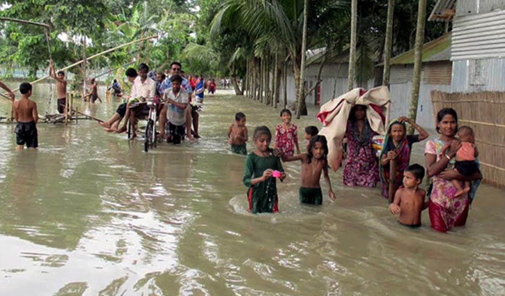Floods affect 18 districts, 8 dead