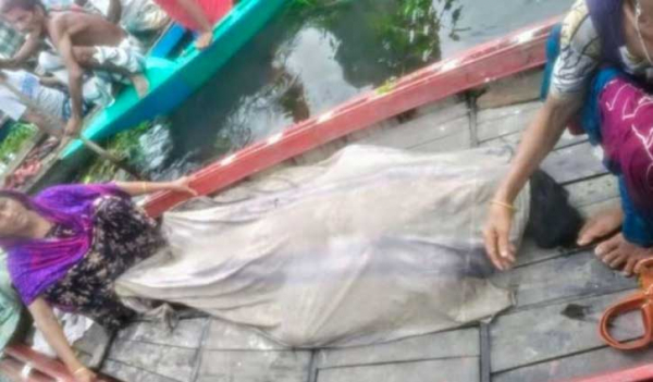 Five die after boat capsizes in Tangail