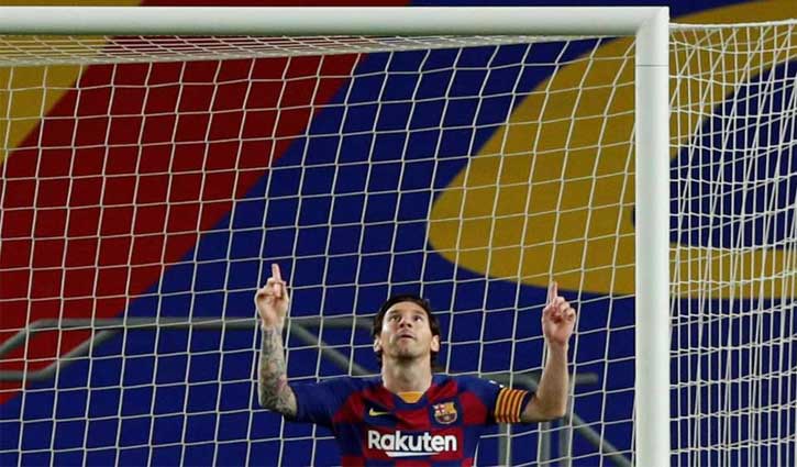 Messi scores 700th career goal
