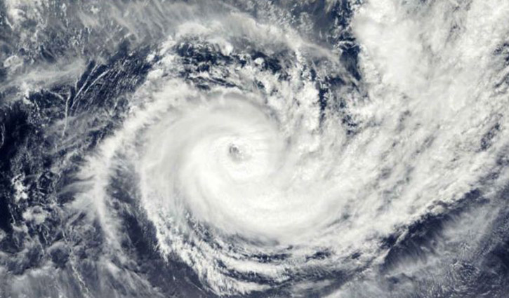 Cyclone Nisarga raging towards India
