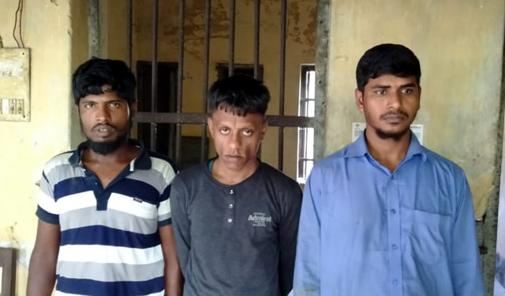 Three dacoits held with firearms