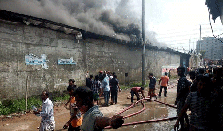 Fire breaks out at godown of Singer showroom in Savar