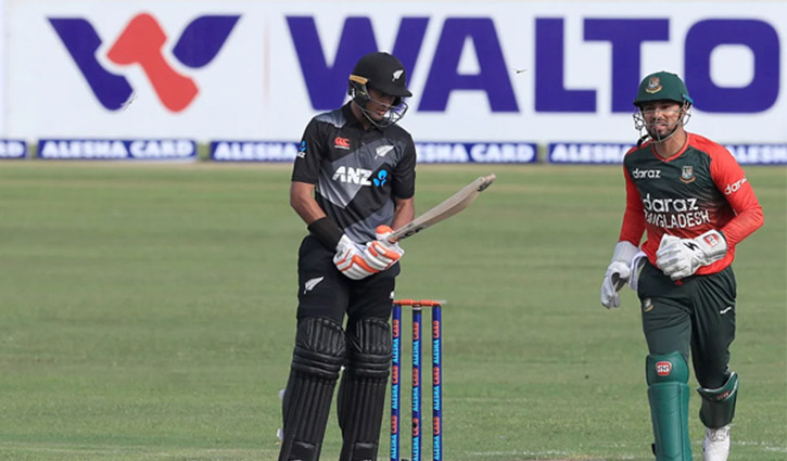 New Zealand lose 4 for 9 as Nasum-Mahedi strike early