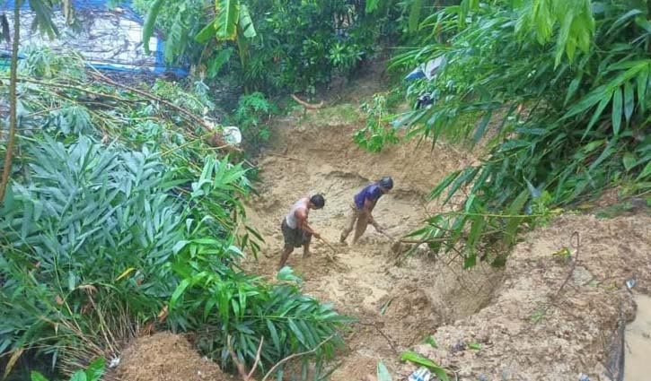 6 killed in Ukhiya Rohingya camp landslide