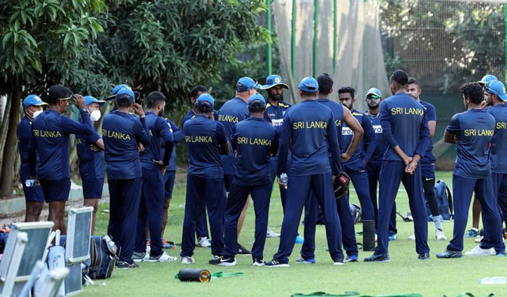 Sri Lankan players, coach test Covid-19 positive
